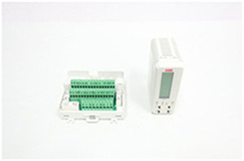 FAU810