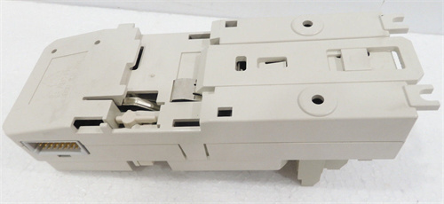 TU811